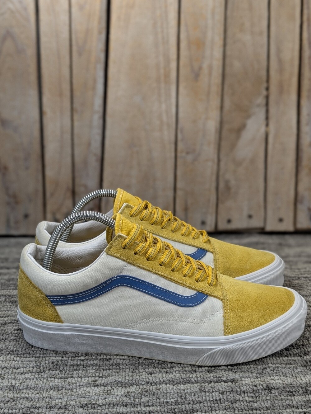 Vans Old Skool Low - White/Blue/Yellow Suede - Size 10 Women/8.5 Men